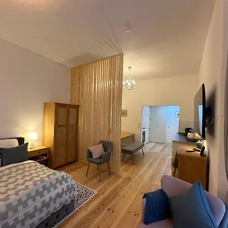 Rod 2 Quiet And Familyfriendly Close To Public Transport *