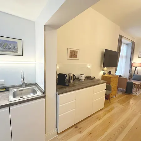 Rod 2 Quiet And Familyfriendly Close To Public Transport